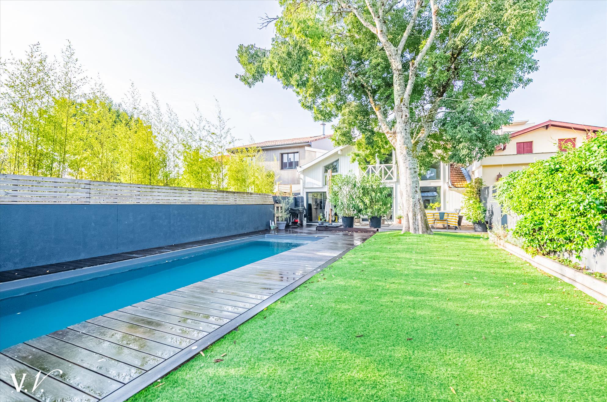 Bien de Prestige à BORDEAUX, 8 pièces à 1 198 000 €