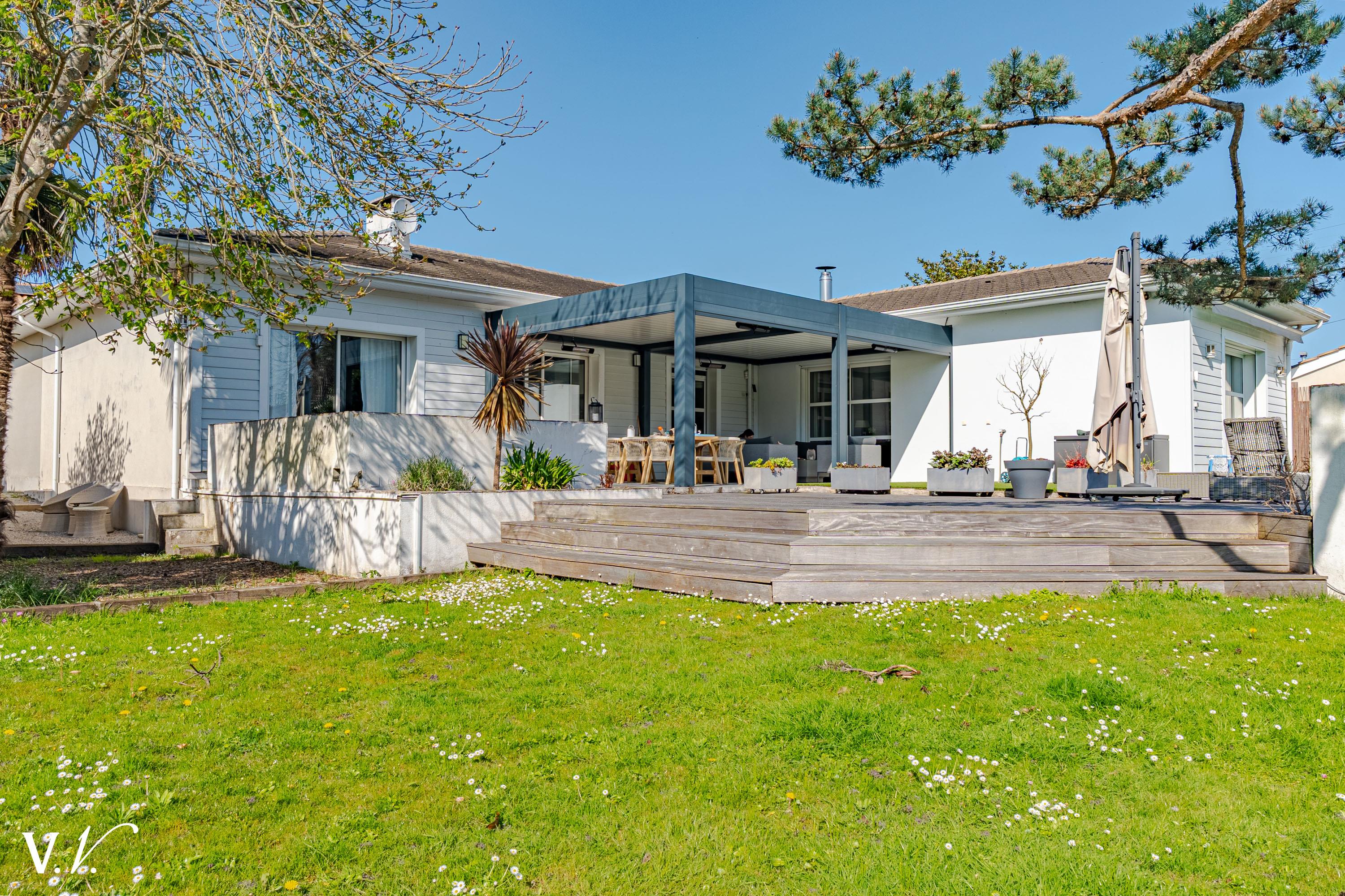 Bien de Prestige à LE BOUSCAT, 9 pièces à 1 795 000 €