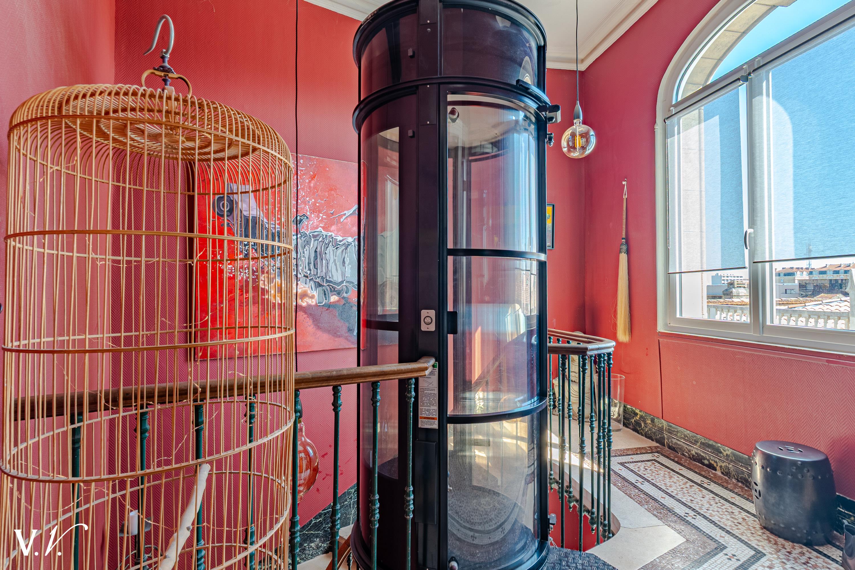 Bien de Prestige à BORDEAUX, 6 pièces à 1 098 000 €