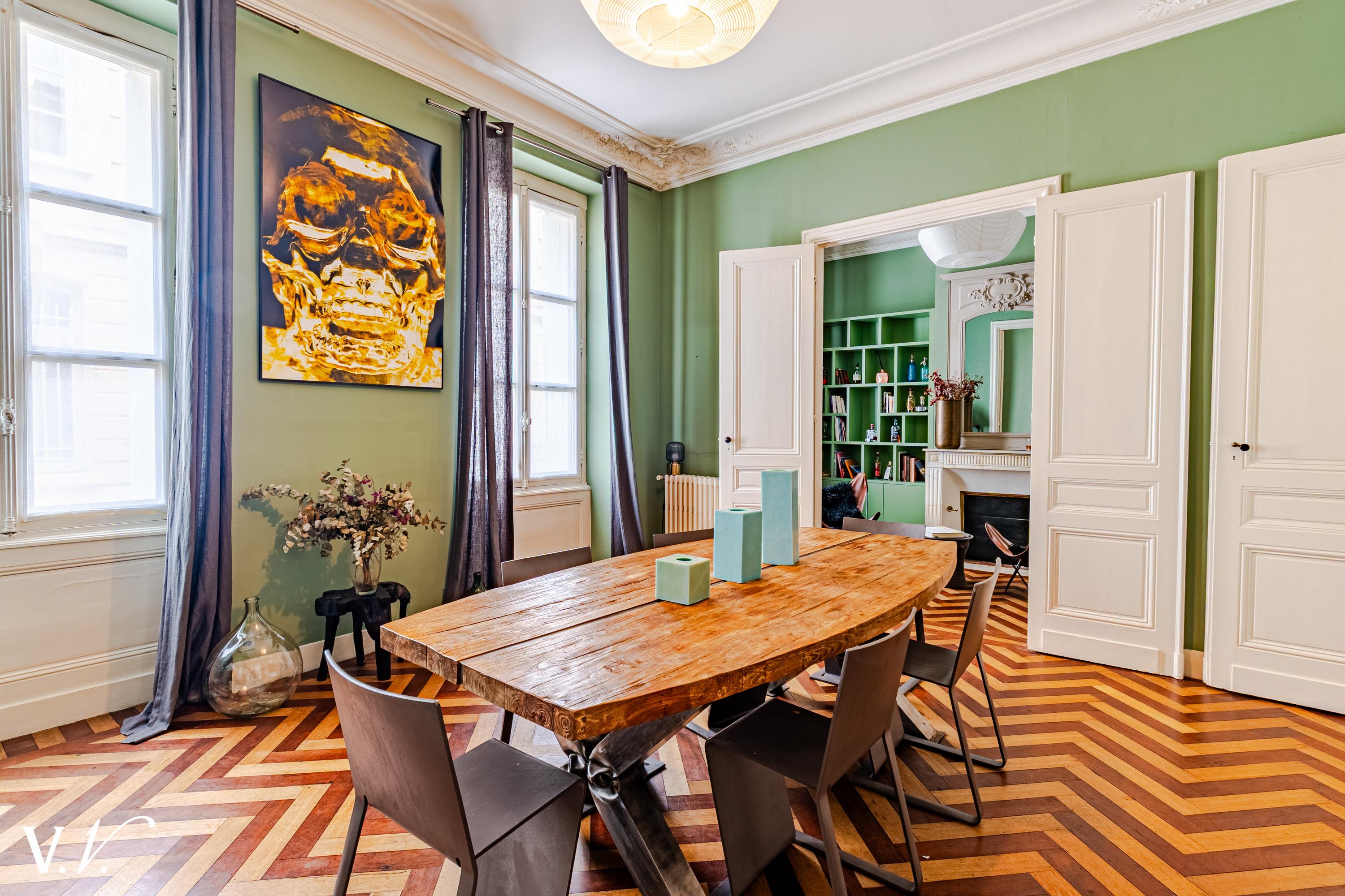 Bien de Prestige à BORDEAUX, 8 pièces à 1 254 000 €