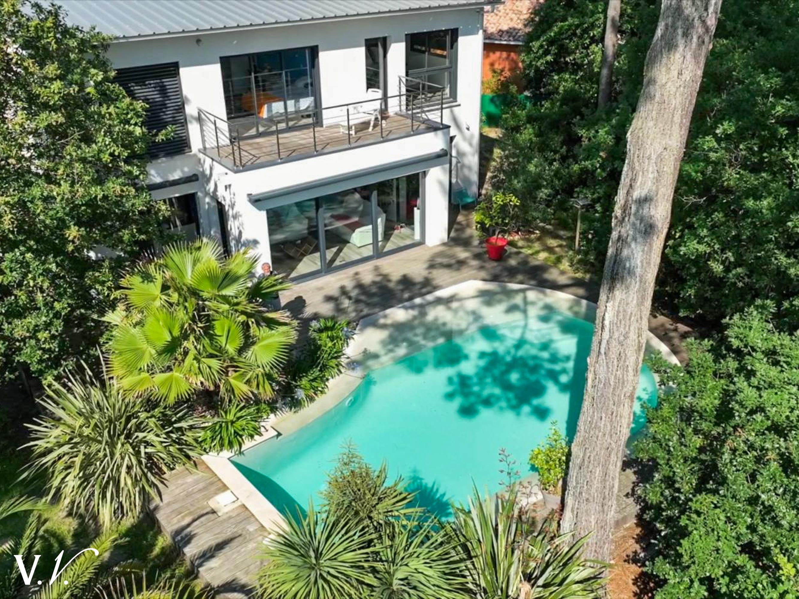 Bien de Prestige à BISCARROSSE, 8 pièces à 1 515 000 €