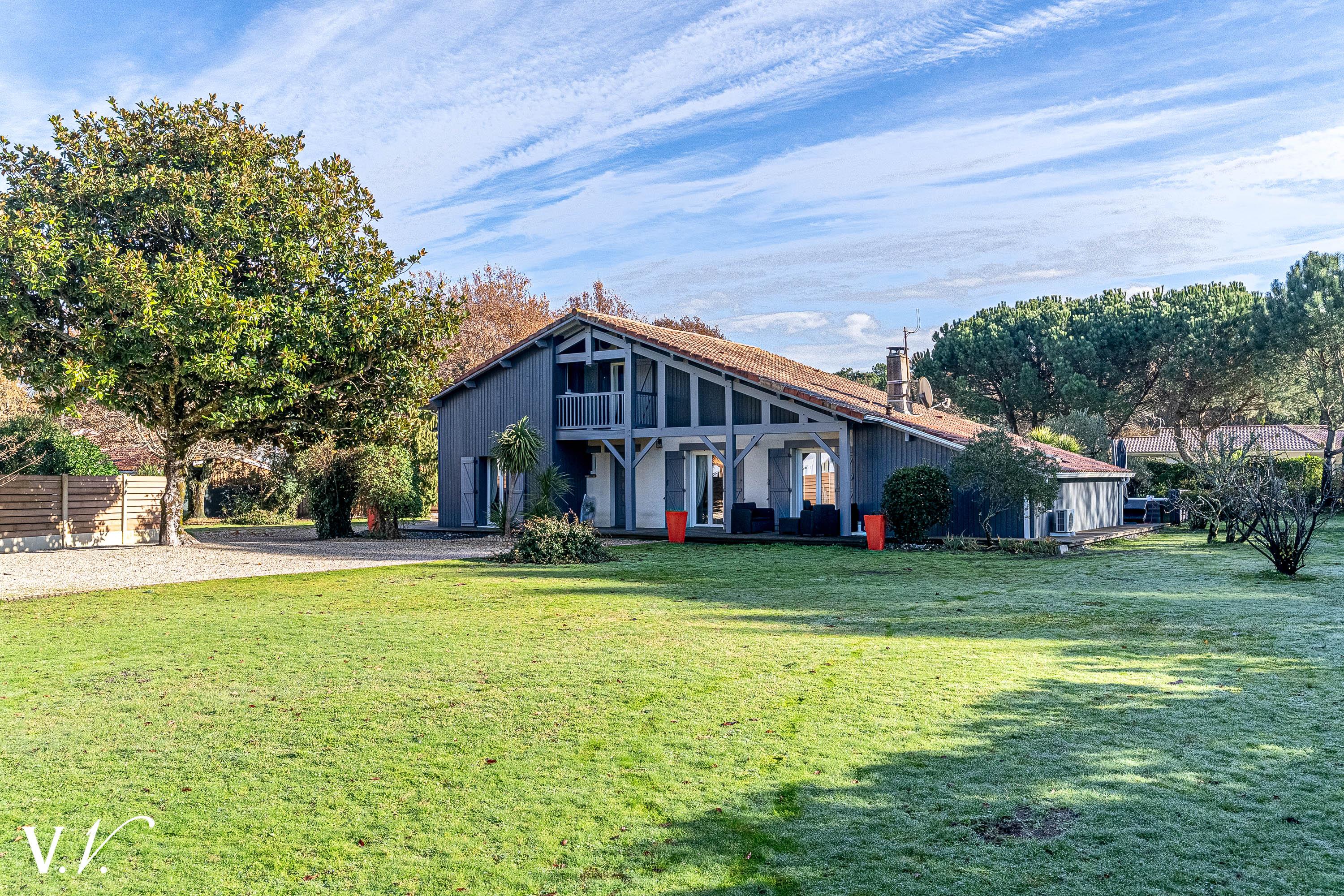 Bien de Prestige à SANGUINET, 7 pièces à 1 094 000 €