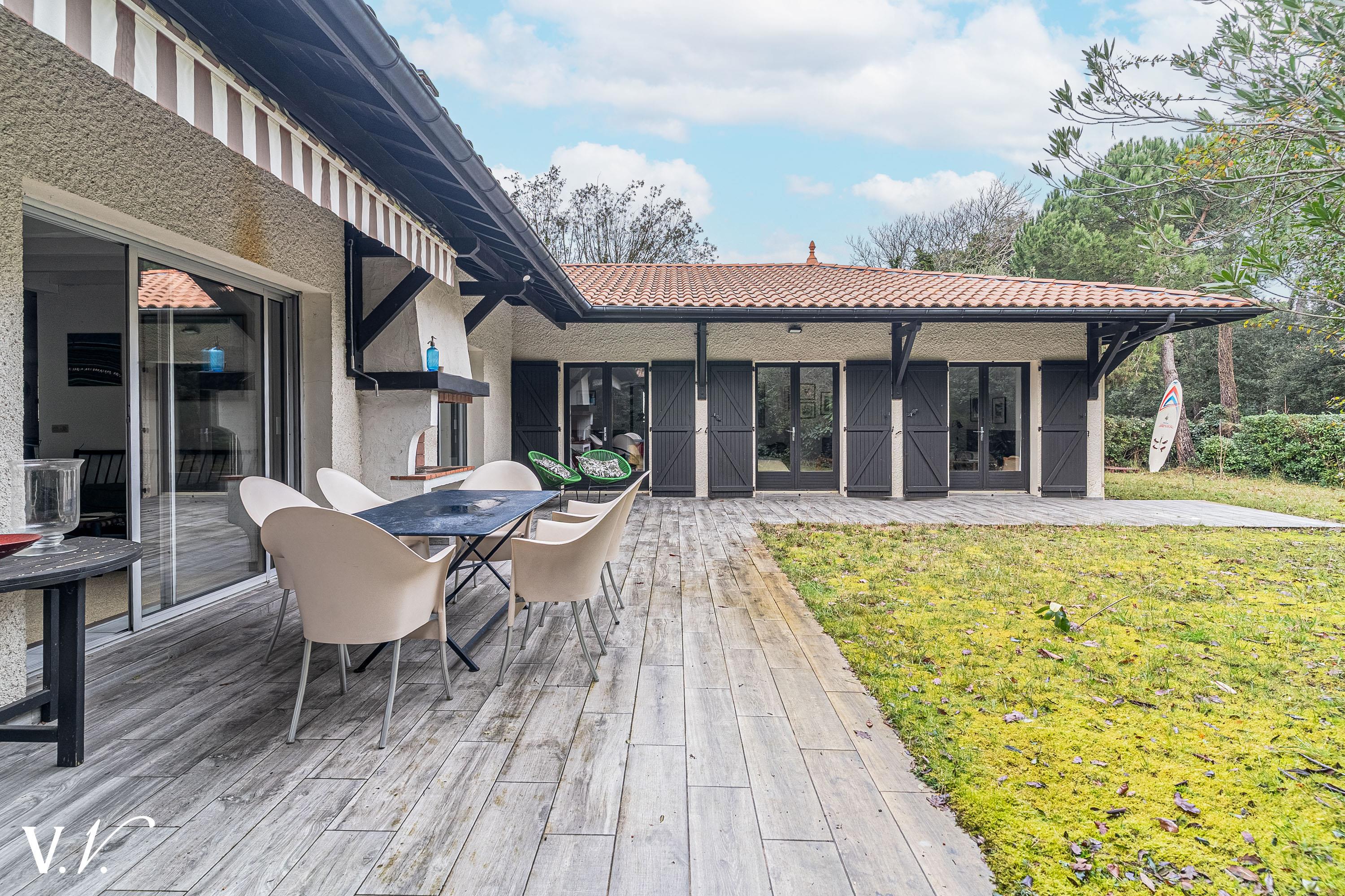 Bien de Prestige à LA TESTE DE BUCH, 6 pièces à 2 194 500 €