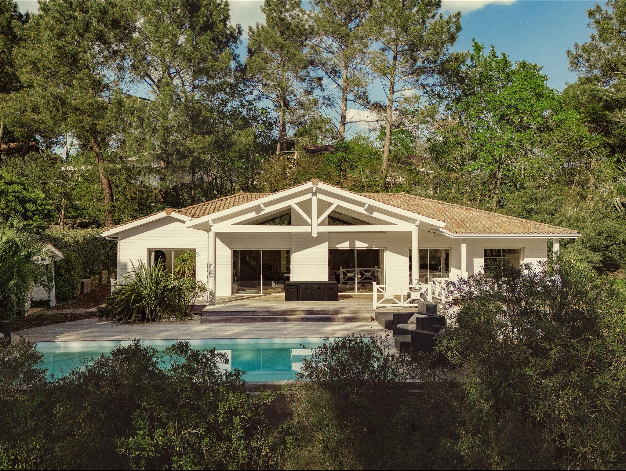 Bien de Prestige à LA TESTE DE BUCH, 8 pièces à 1 595 000 €