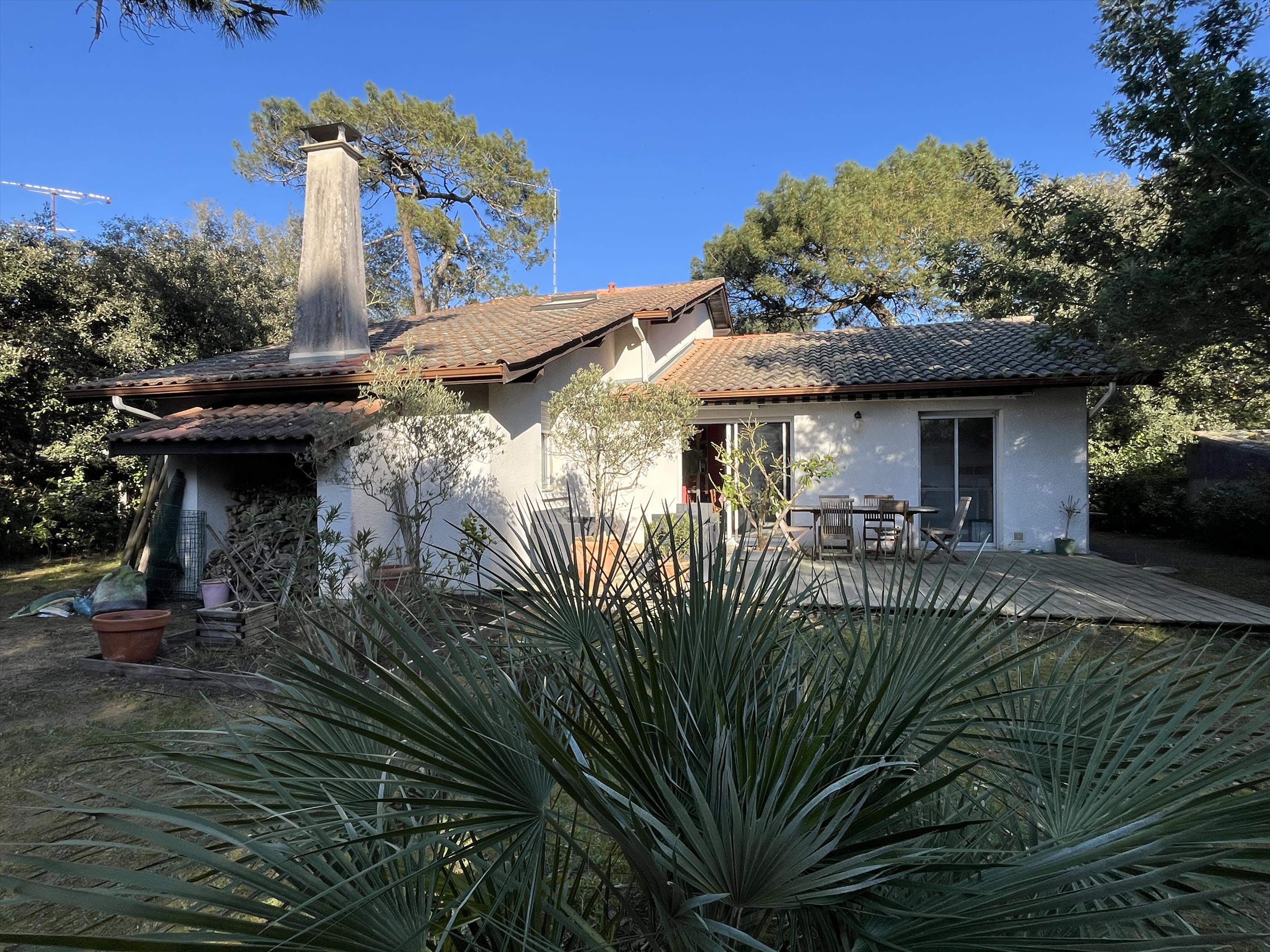 Bien de Prestige à , 6 pièces à 1 536 150 €