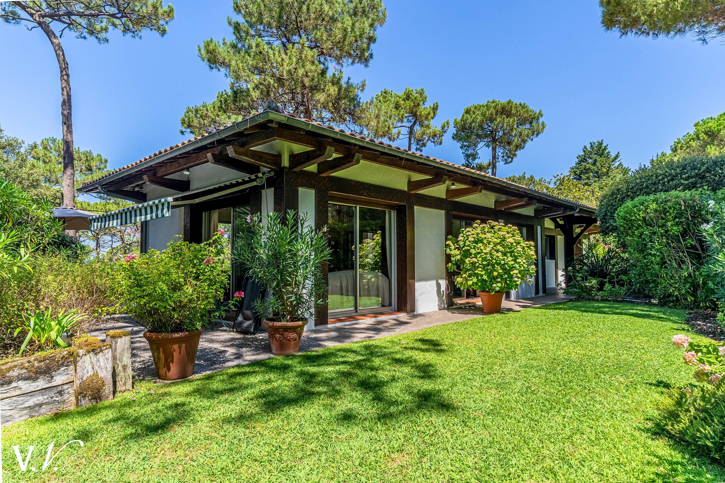 Bien de Prestige à LA TESTE DE BUCH, 5 pièces à 2 497 000 €