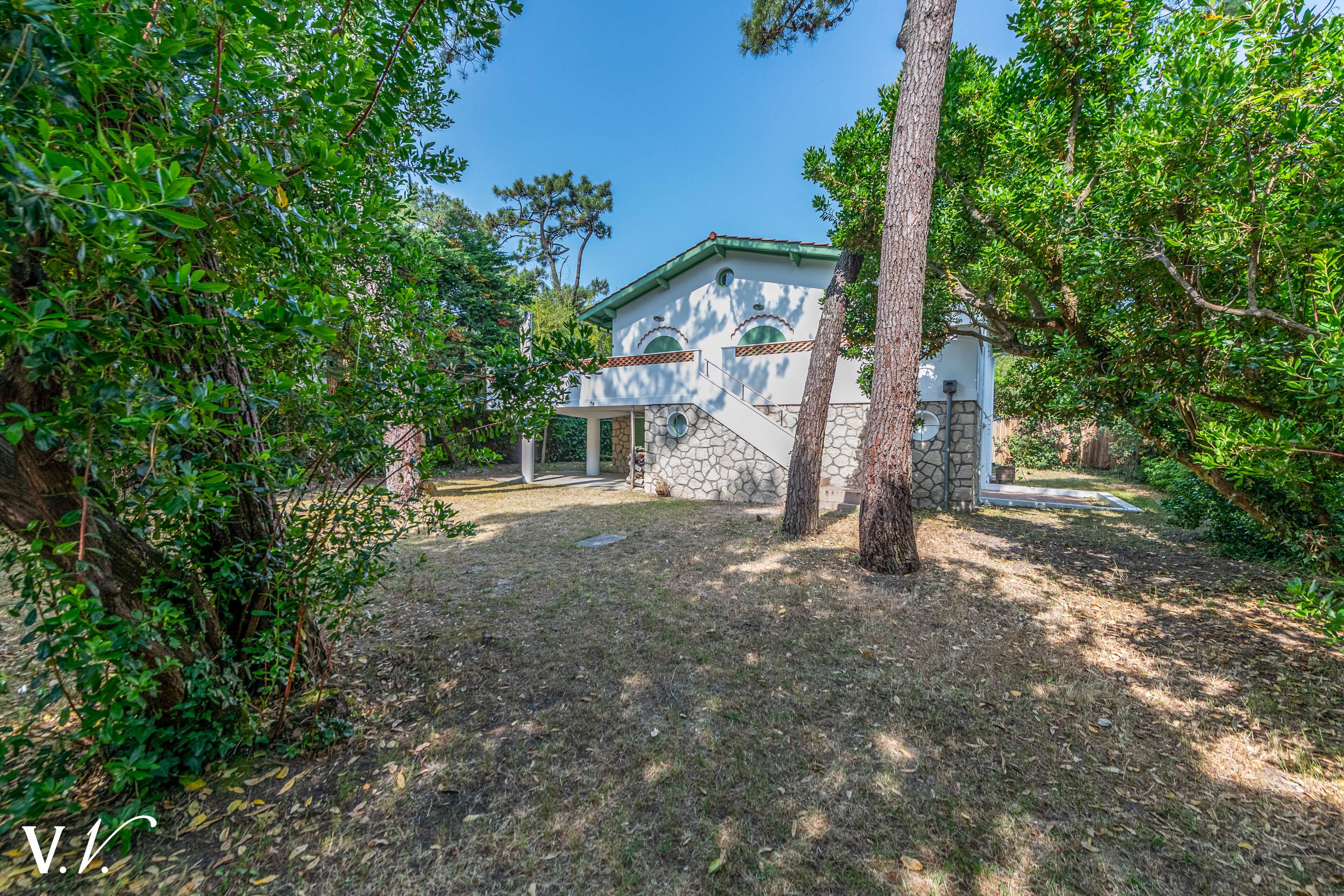 Bien de Prestige à LEGE CAP FERRET, 7 pièces à 2 600 000 €