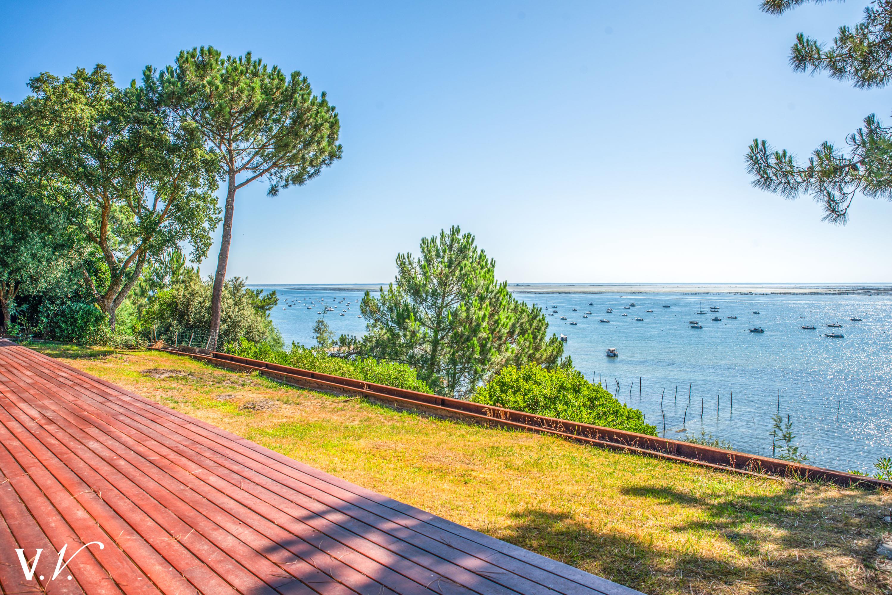 Bien de Prestige à LEGE CAP FERRET, 8 pièces à 11 000 000 €