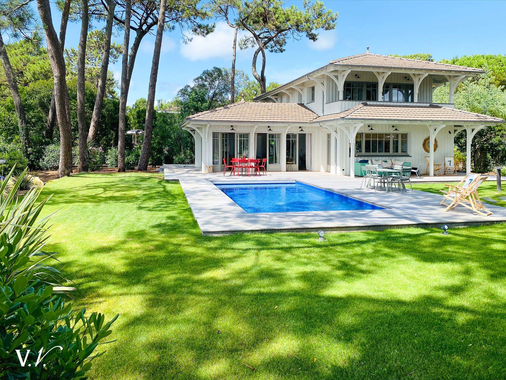 Bien de Prestige à LEGE CAP FERRET, 6 pièces à 3 890 000 €