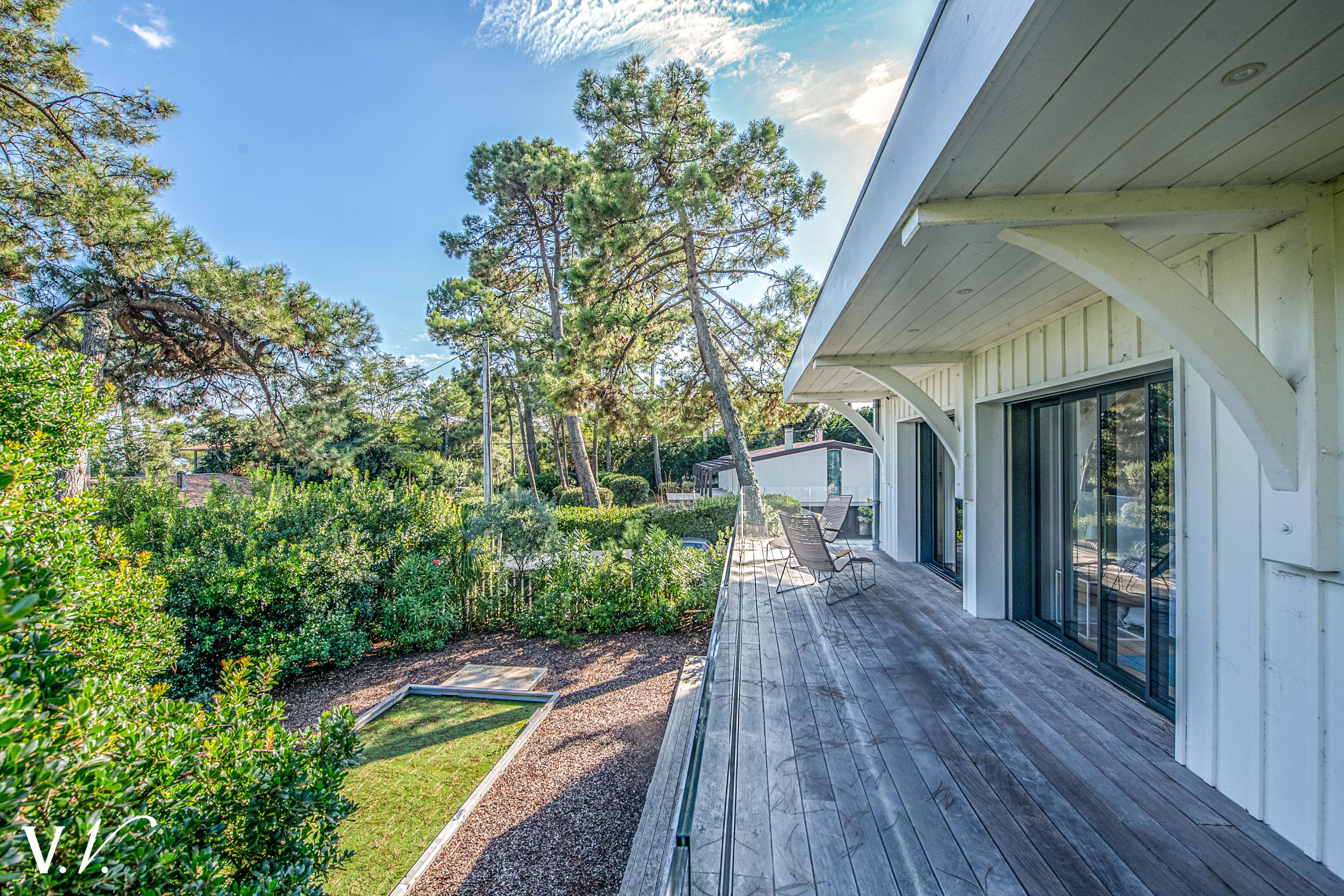Bien de Prestige à LEGE CAP FERRET, 8 pièces à 5 538 500 €