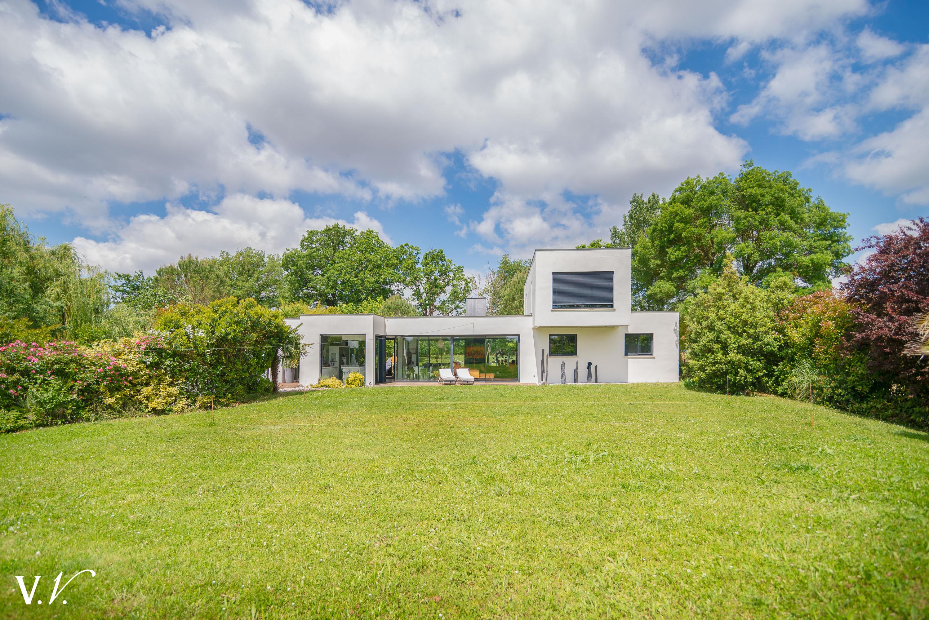 Bien de Prestige à VERFEIL, 5 pièces à 780 000 €
