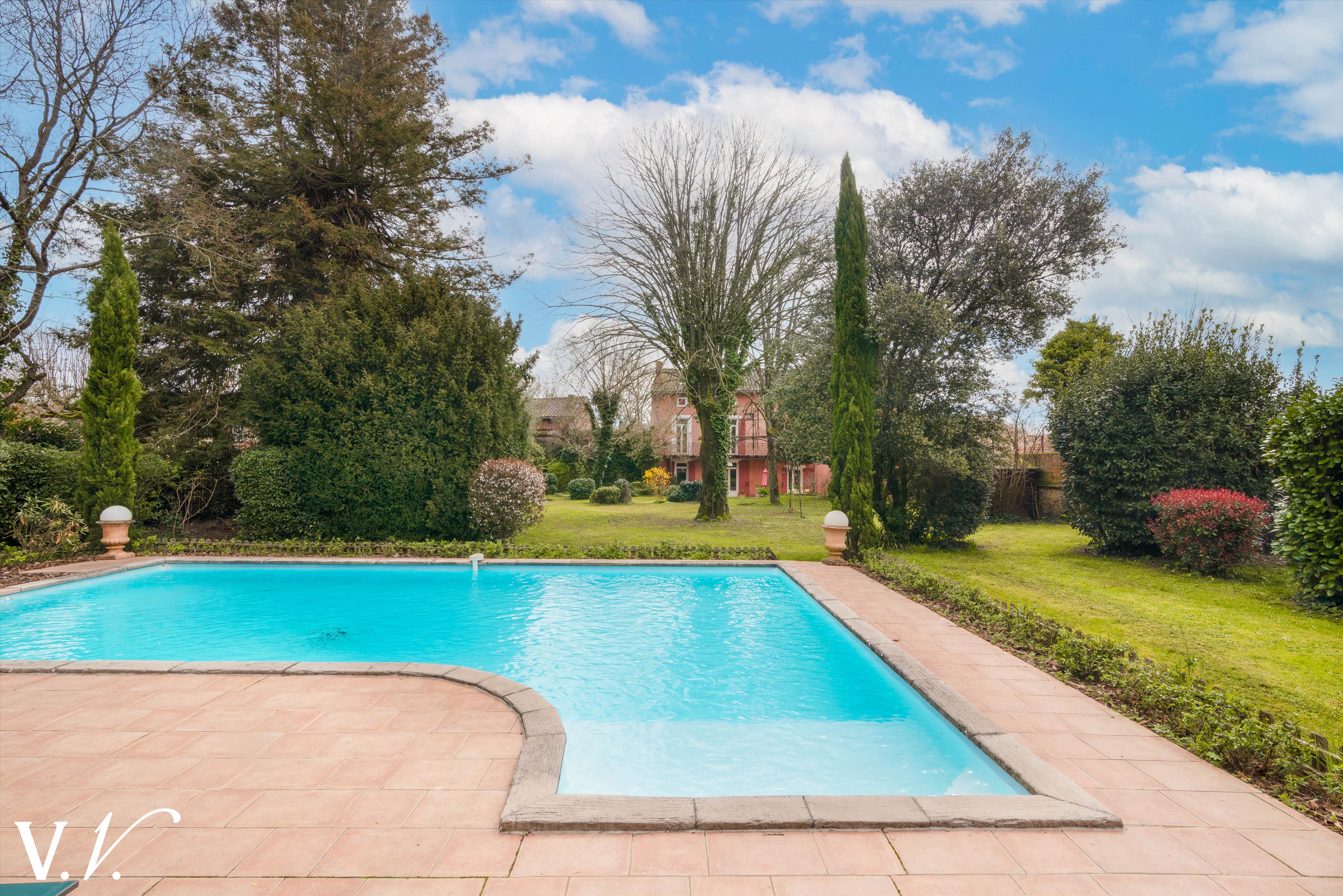 Bien de Prestige à GRAGNAGUE, 8 pièces à 1 180 000 €