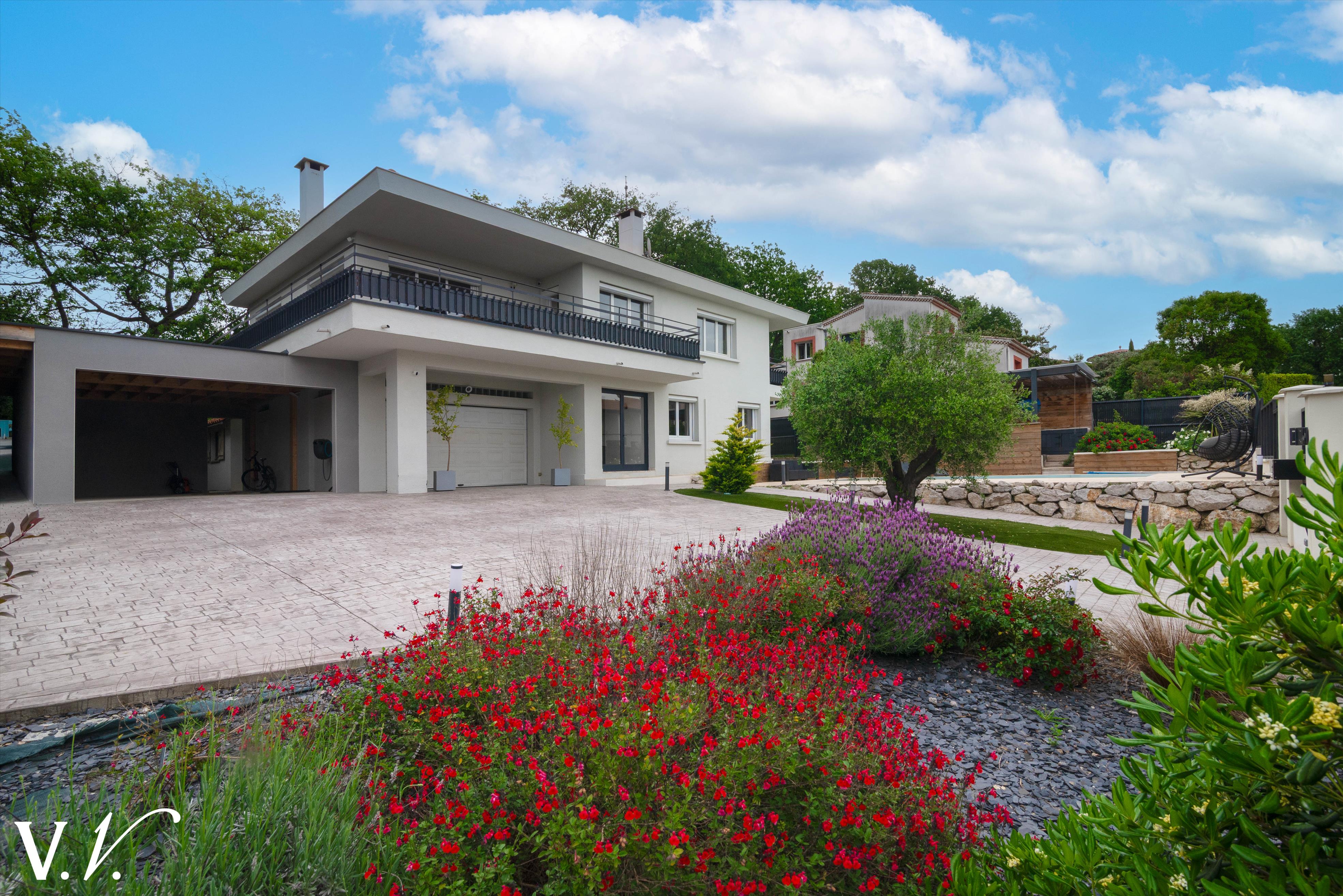 Bien de Prestige à BALMA, 7 pièces à 990 000 €