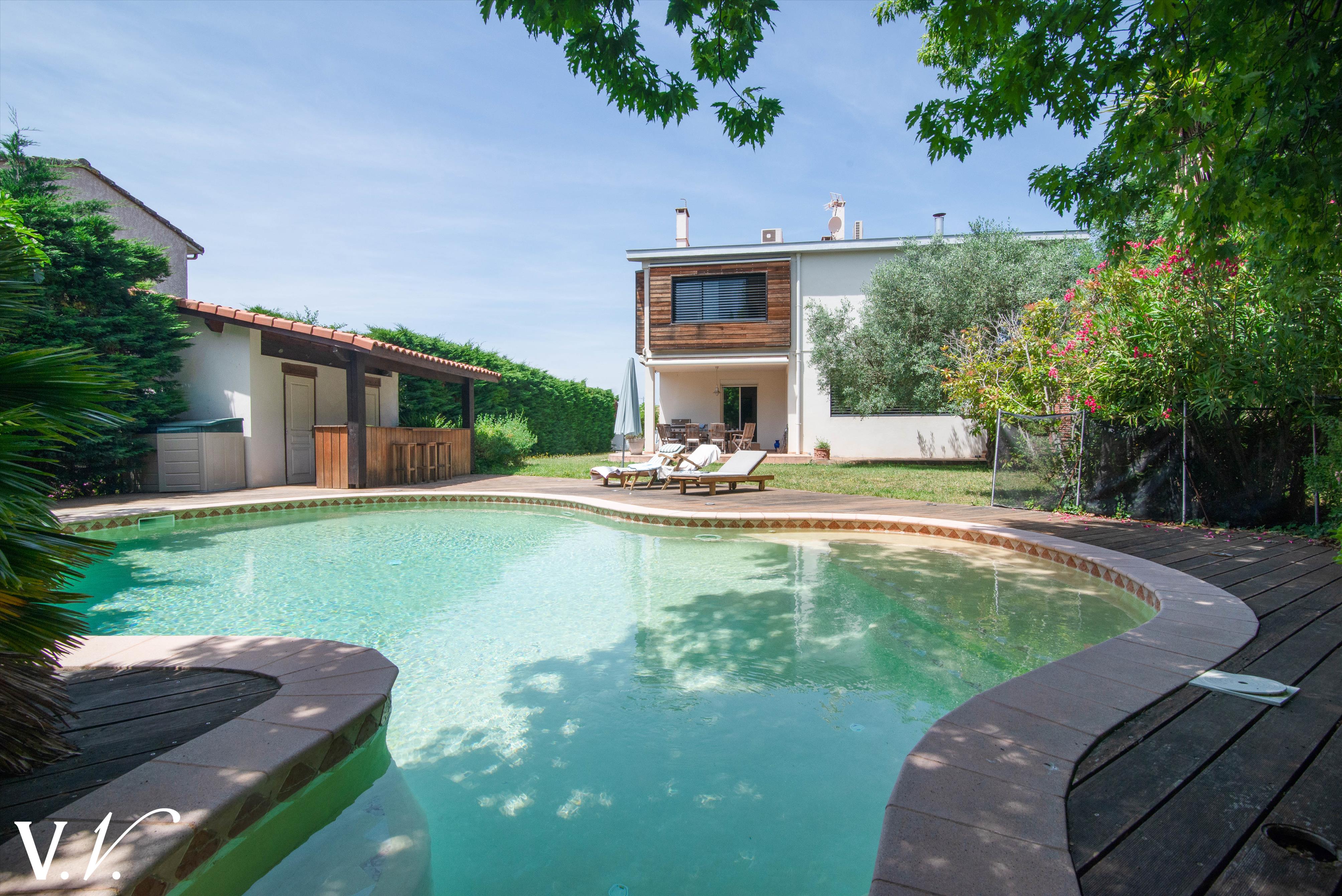 Bien de Prestige à ST JEAN, 3 pièces à 1 390 000 €