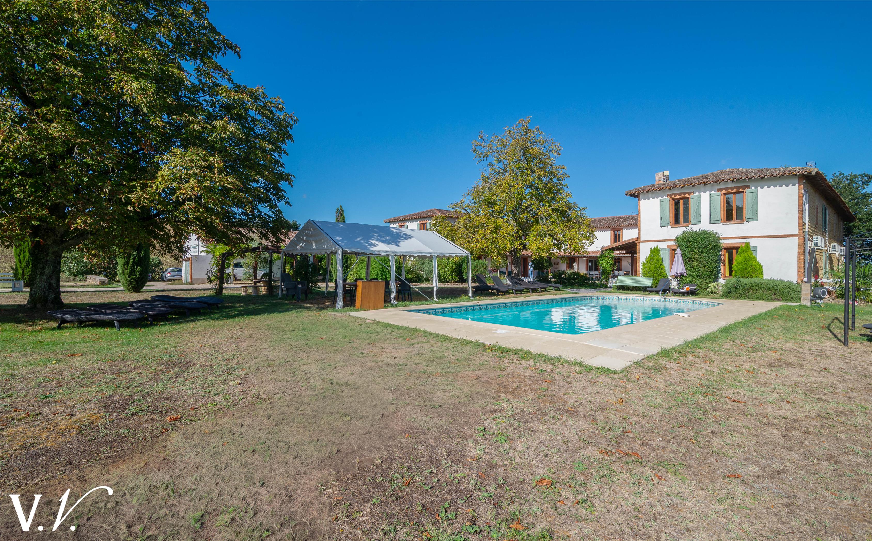 Bien de Prestige à RABASTENS, 21 pièces à 995 000 €