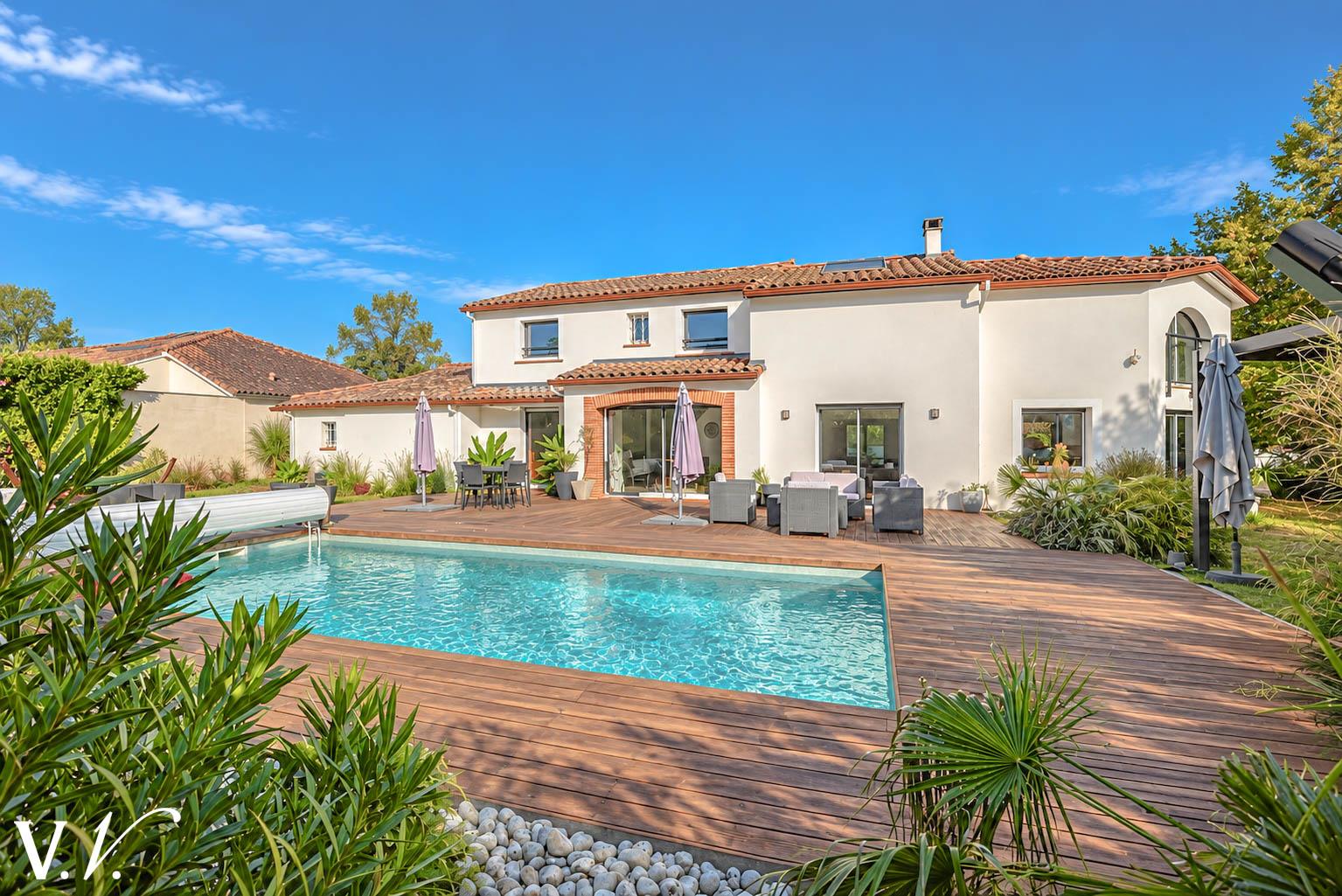 Bien de Prestige à TOURNEFEUILLE, 8 pièces à 970 000 €