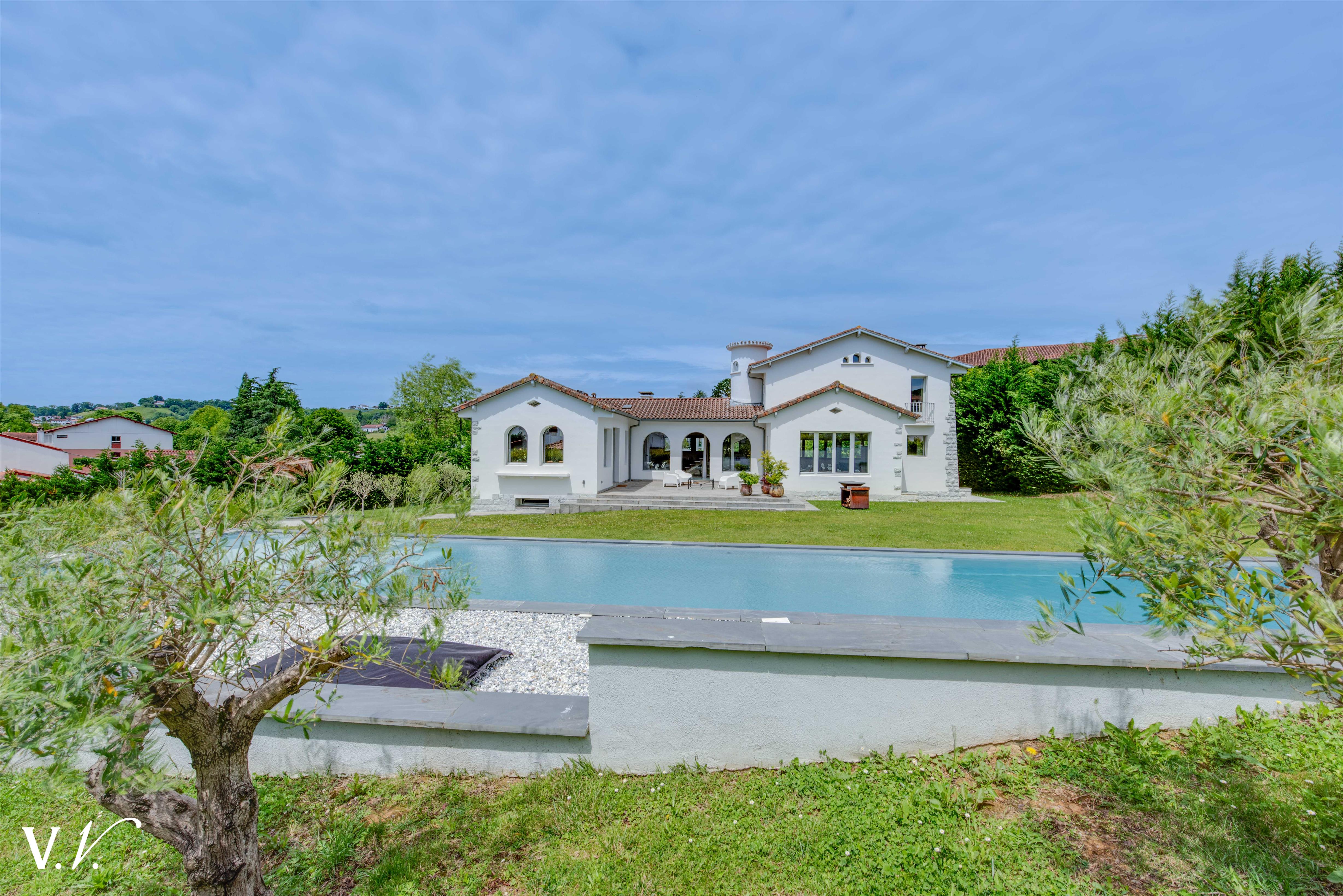 Bien de Prestige à HASPARREN, 6 pièces à 1 550 000 €