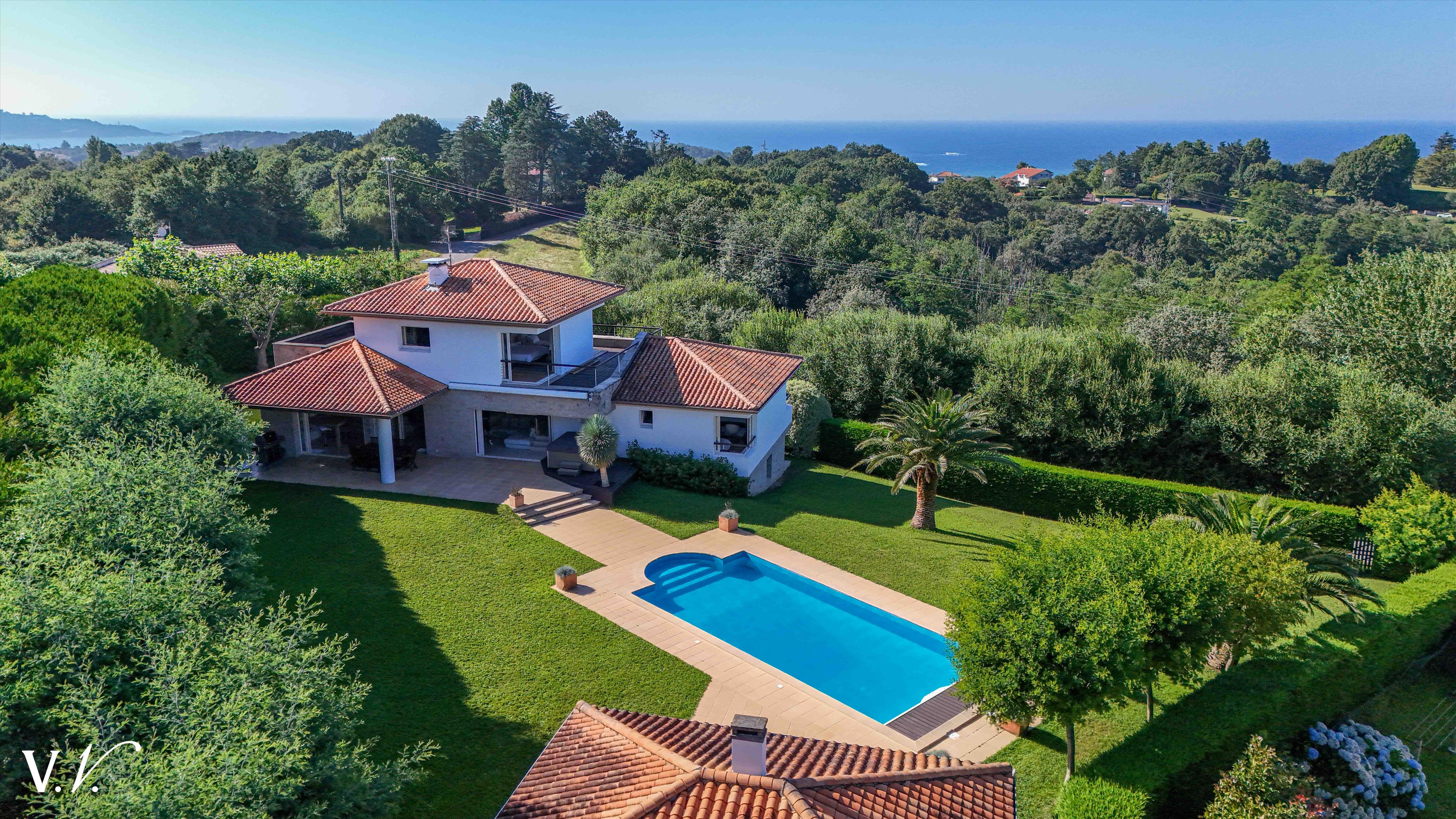Bien de Prestige à URRUGNE, 6 pièces à 2 612 000 €