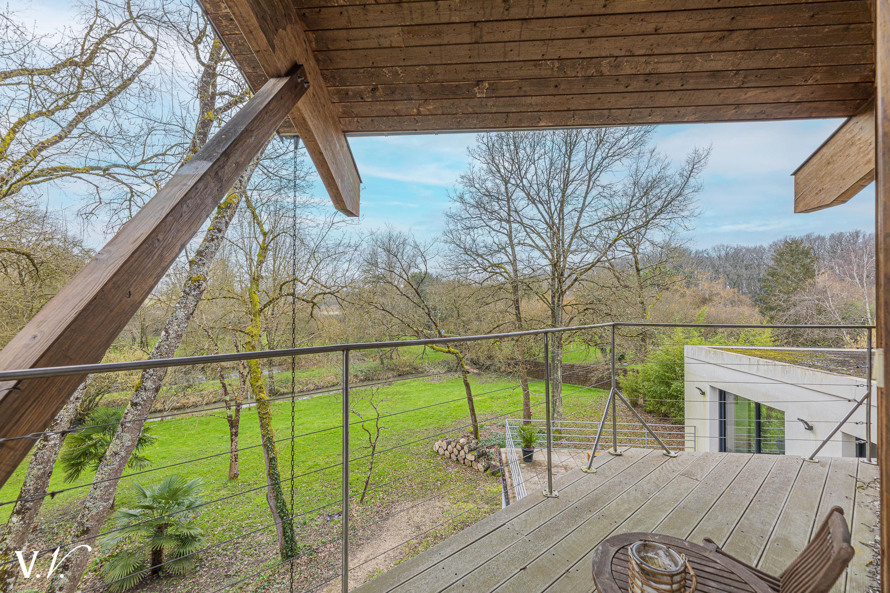 Bien de Prestige à ST ROCH, 7 pièces à 696 300 €