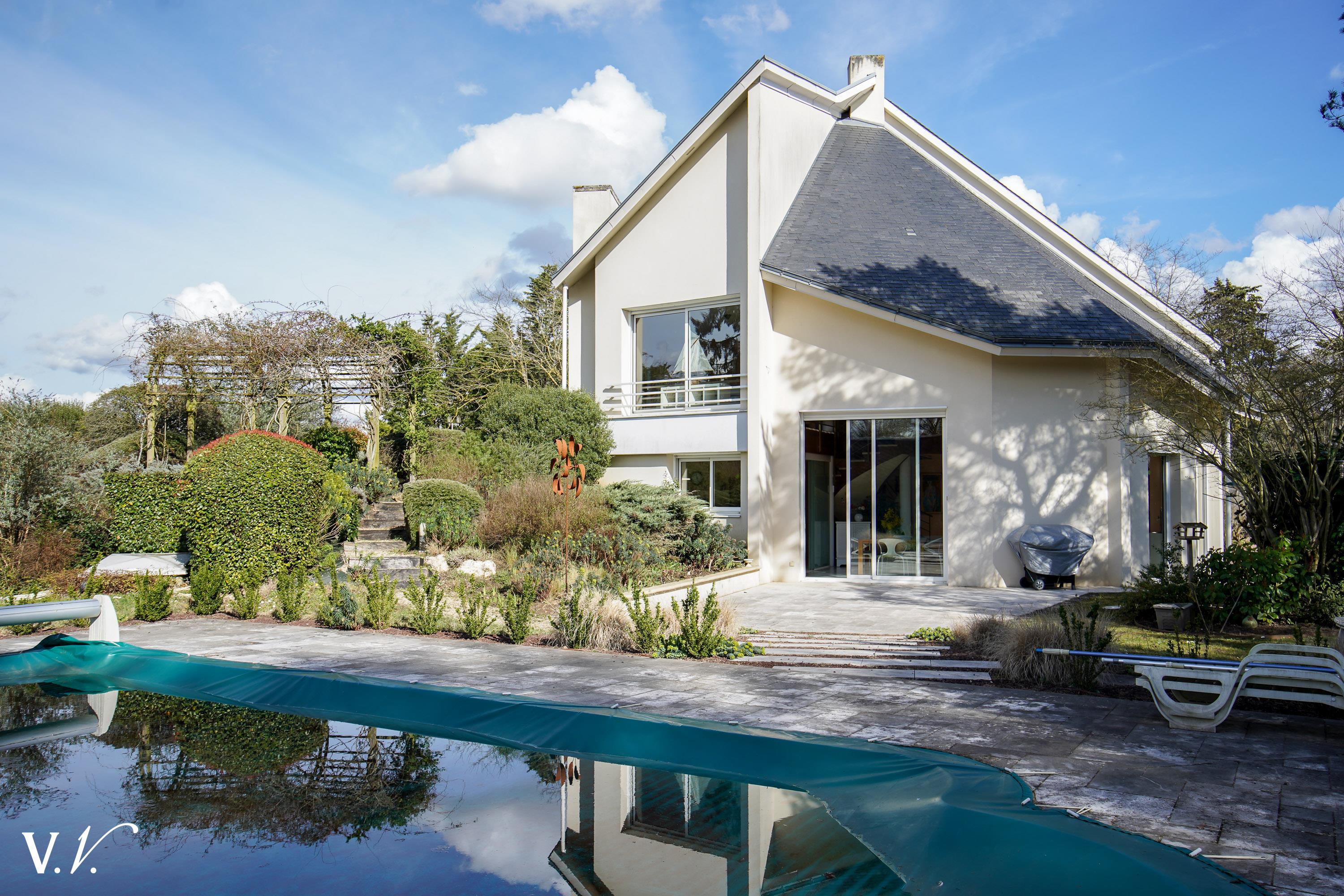 Bien de Prestige à MONTLOUIS SUR LOIRE, 15 pièces à 1 097 250 €