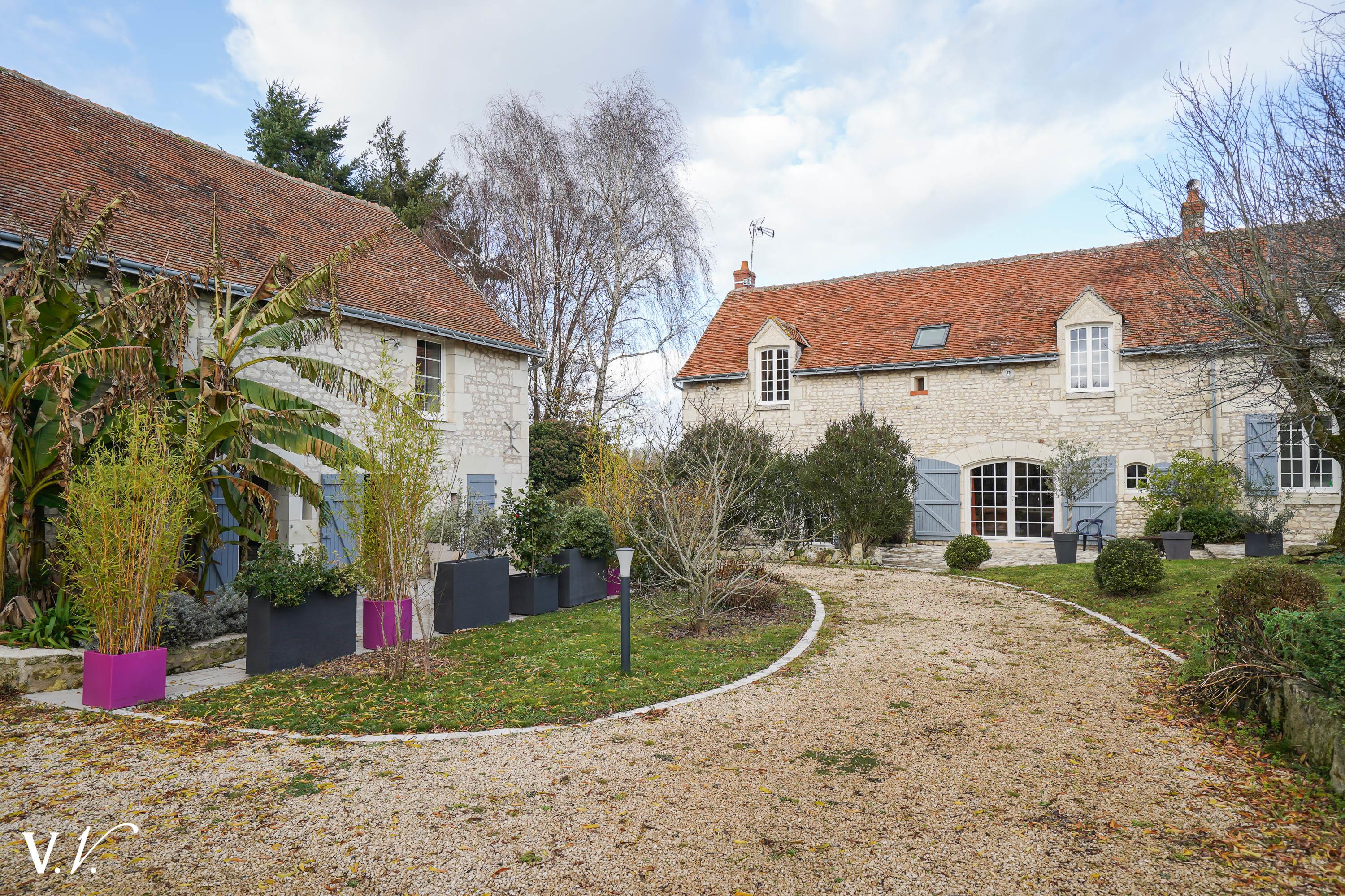 Bien de Prestige à Ste Maure De Touraine, 7 pièces à 787 500 €