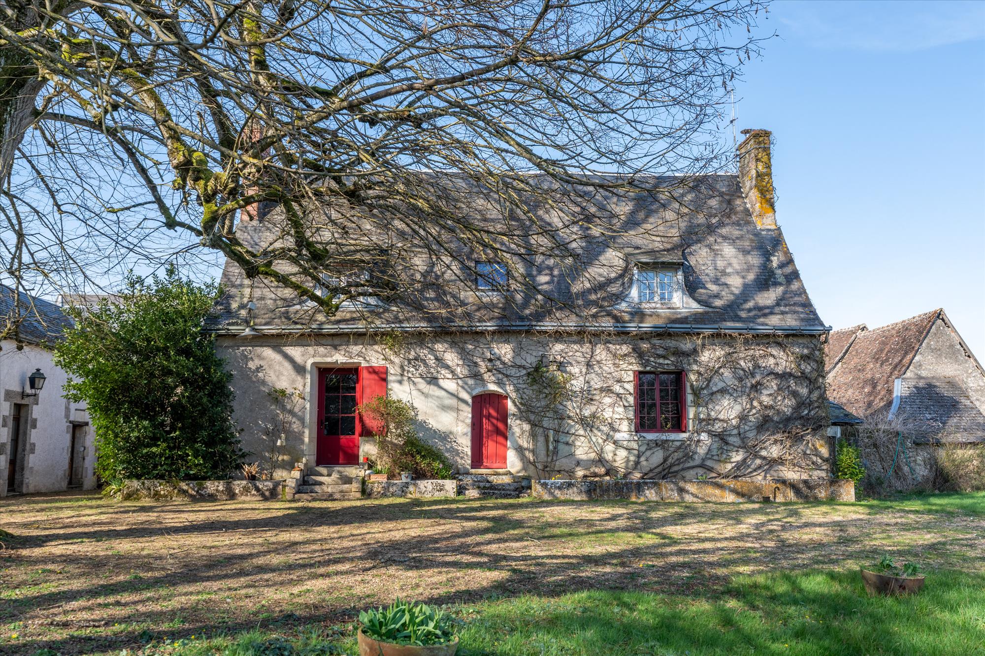 Bien de Prestige à , 7 pièces à 800 000 €