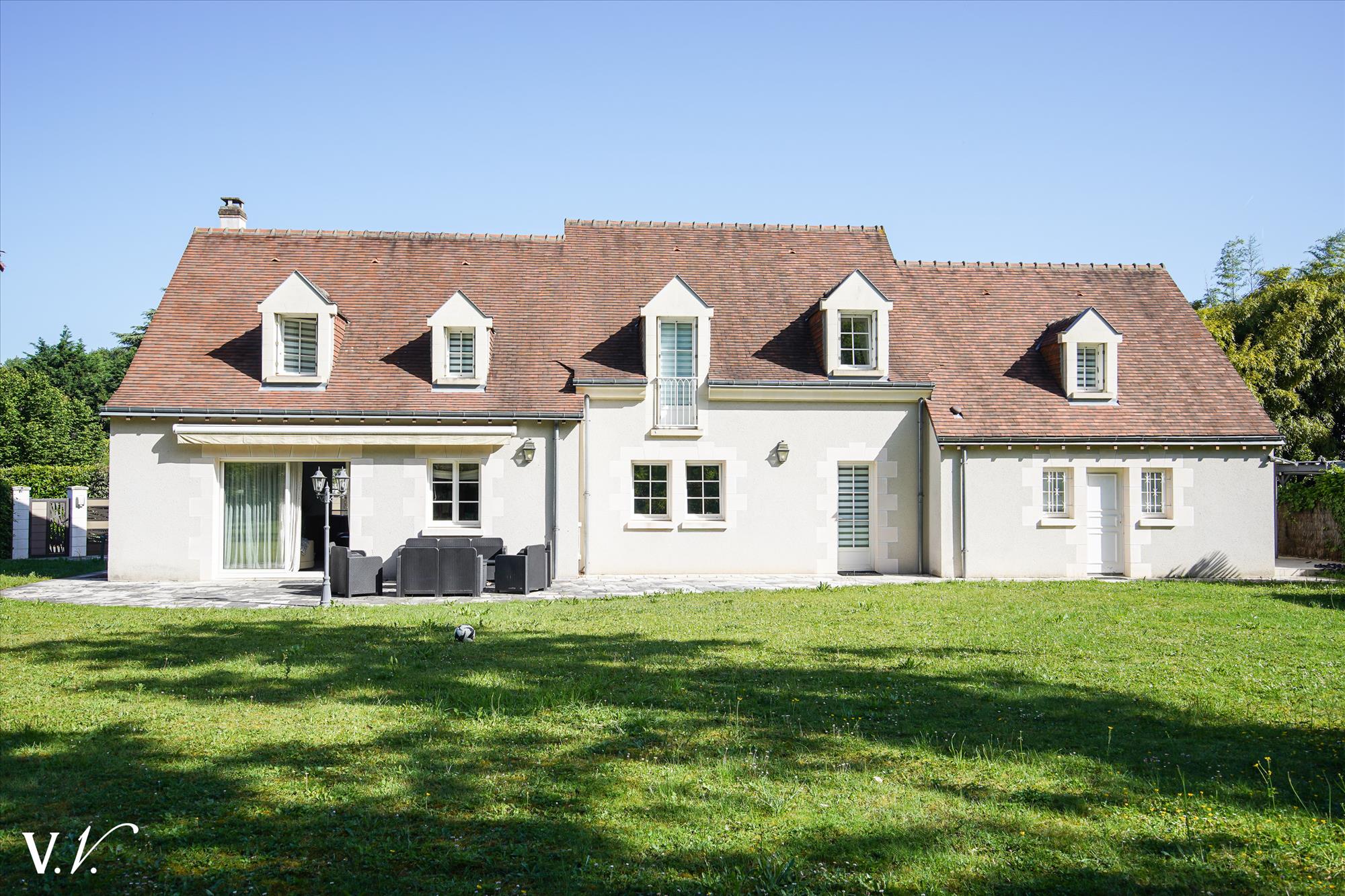 Bien de Prestige à CHAMBRAY LES TOURS, 8 pièces à 798 000 €